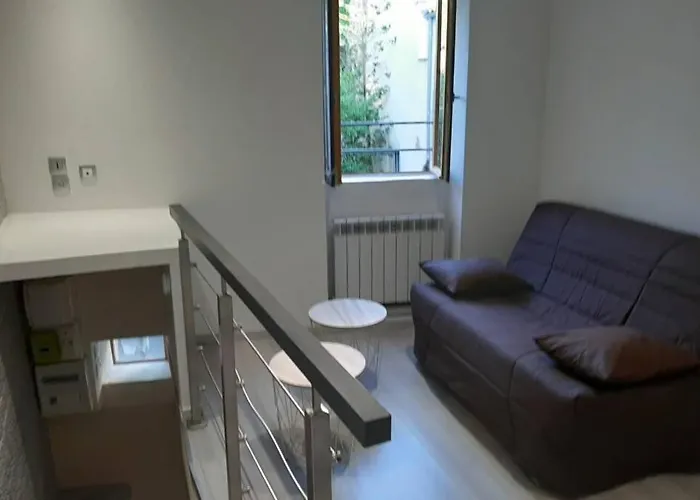 Апартаменты Maison De Bourg *